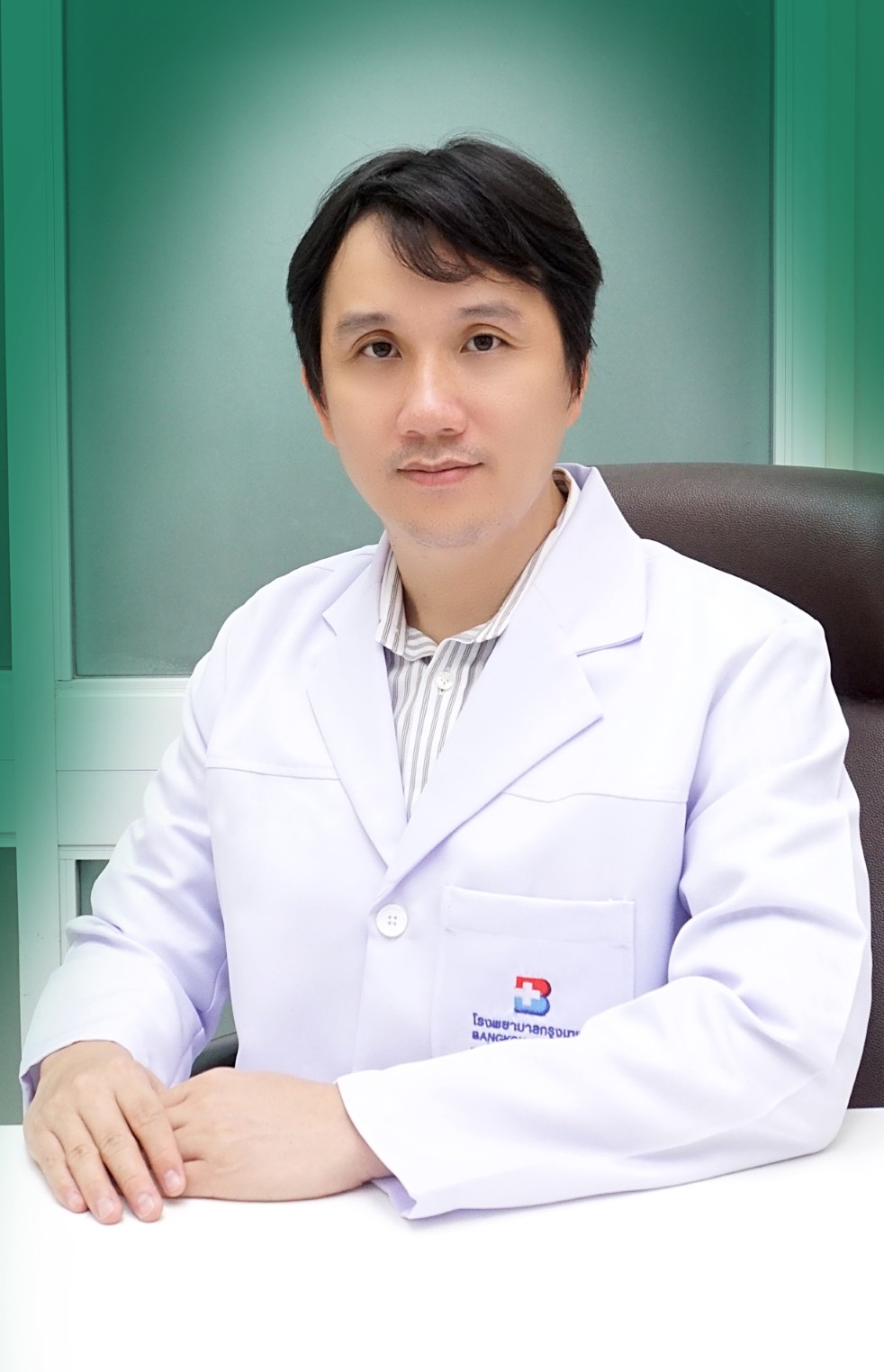 นายแพทย์ วิวัฒน์ กาญจนรุจวิวัฒน์